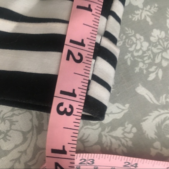 Apartment 9 striped black/white shorts - size 8 - Picture 6 of 6